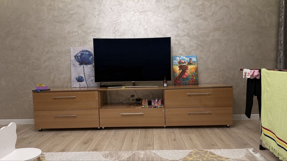 продается тумба под телевизор