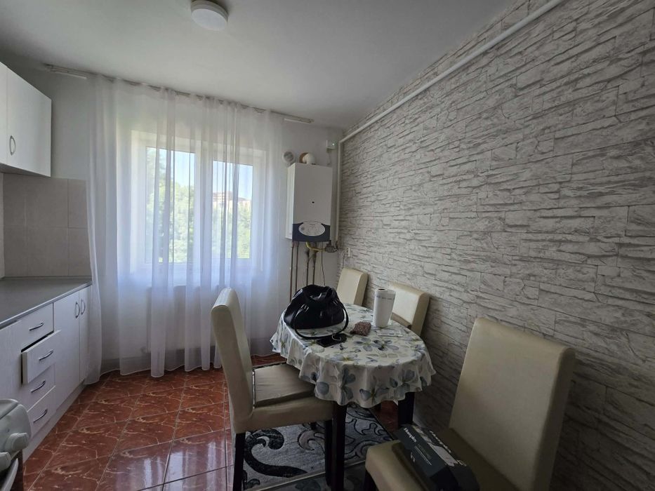 Vând apartament  ,Sfanta vineri!
