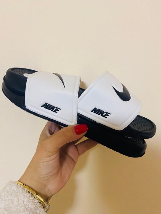 Papuci Femei& Espadrile