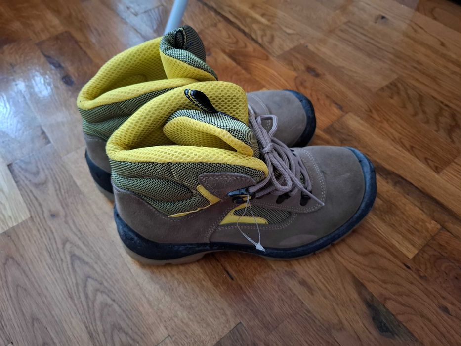 Обувки с метално бомбе No38