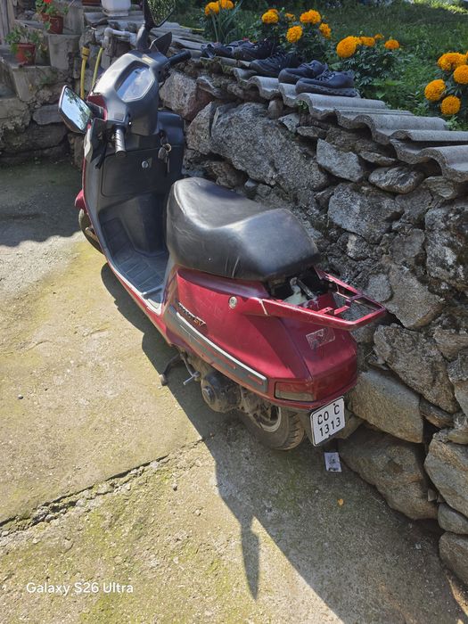 Скутер  Peugeot sv 50