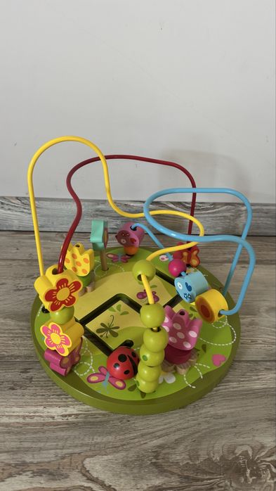 Дървена играчка - низанка