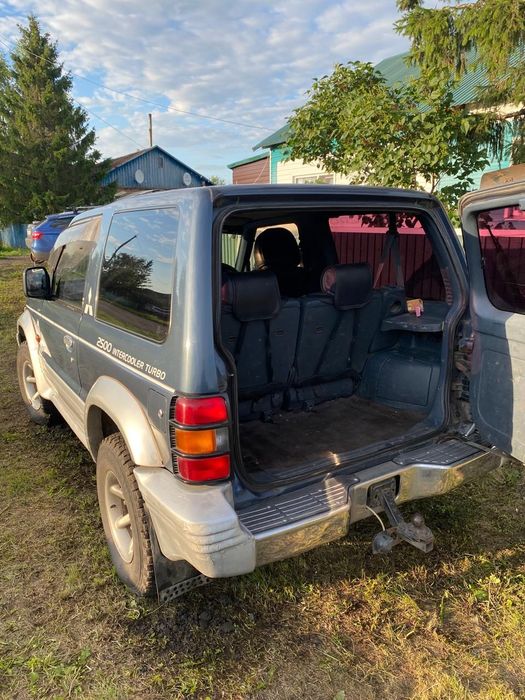Продам Mitsubishi pajero