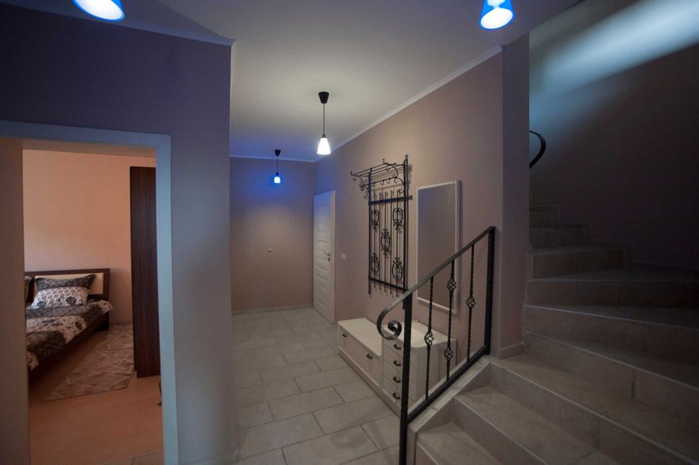 Продава се Къща в Пловдив, Център - 250 кв.м за 1400 €/кв.м - Снимка #6