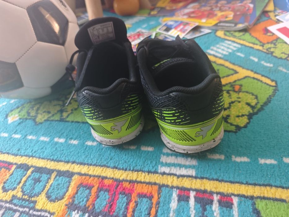 Pantofi fotbal Joma nr 39 stare foarte buna  100 ron