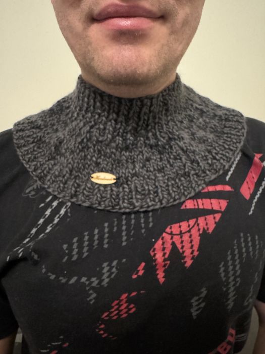 Продам манишки