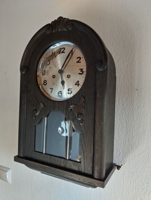 Стари стенни часовници