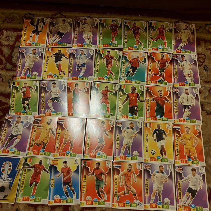 Cartonașe cu fotbaliști UEFA 2024