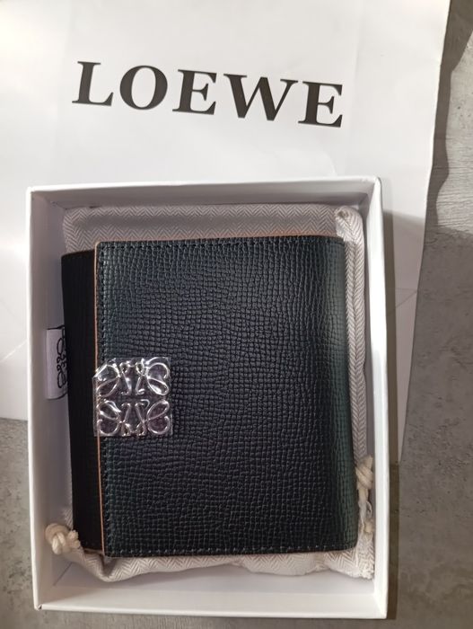 Кошелек женский LOEWE