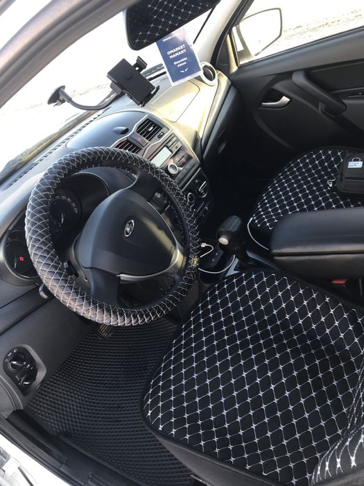 Машина  Лада  Гранта сатылады