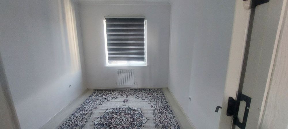 Qizlar uchun sheriklikka kvartira