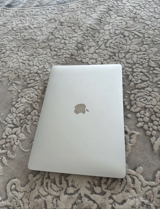 macbook air i3 8/256 xotira