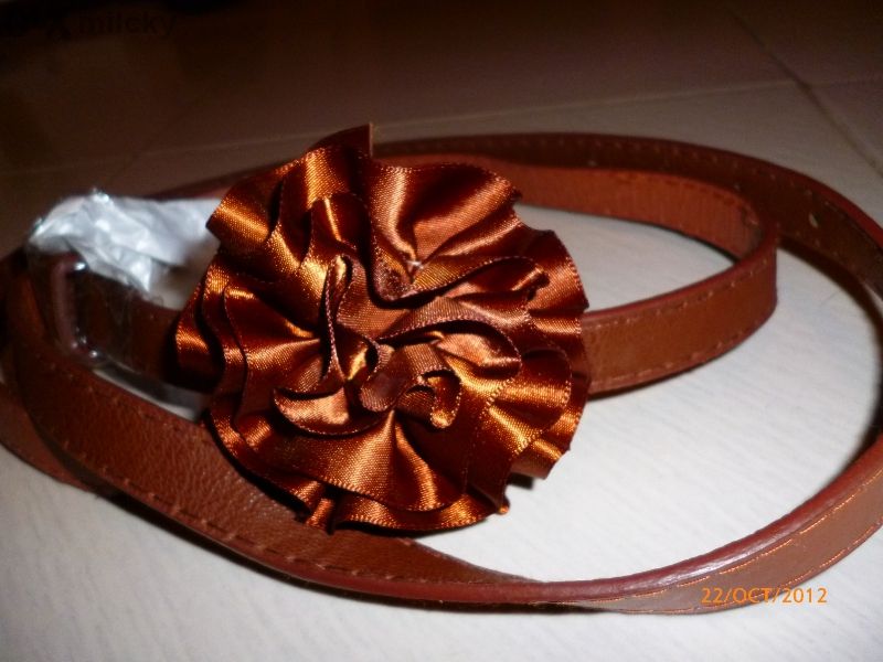 Разкошен колан с цвете