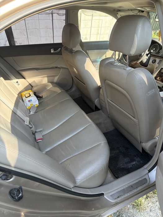 Vând Hyundai Sonata