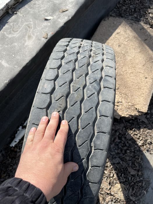 Продам резину 19.5