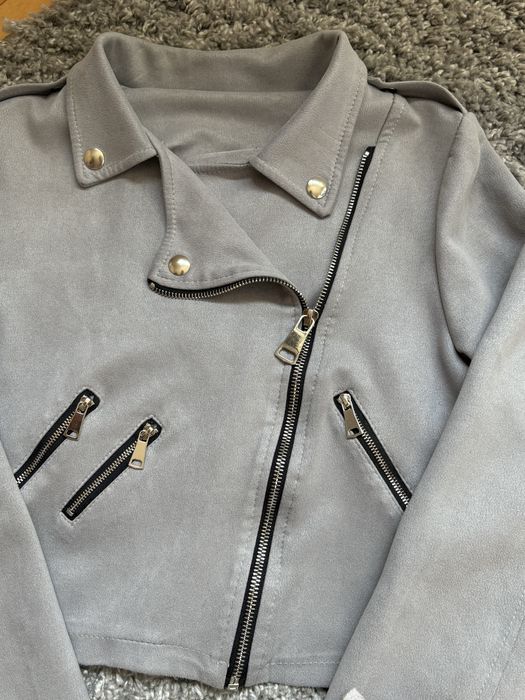 Дамско сиво якенце