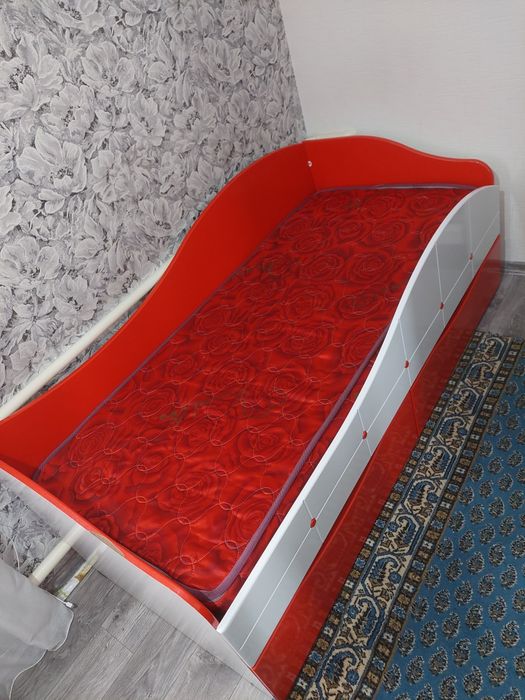 Детская кровать односпальная