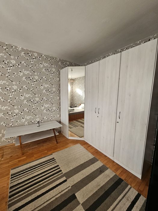 Дава се под наем Тристаен апартамент в София, Гео Милев - 90 кв.м за 612 € - Снимка #1