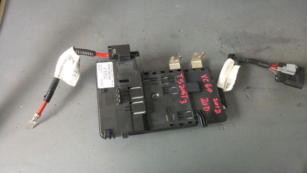 panou sigurante cu relee 2.0 d d5204t3 volvo xc60 2010-2014 31337182