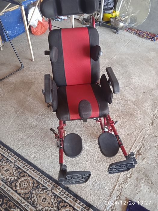 продаю коляску в хорошем состояний