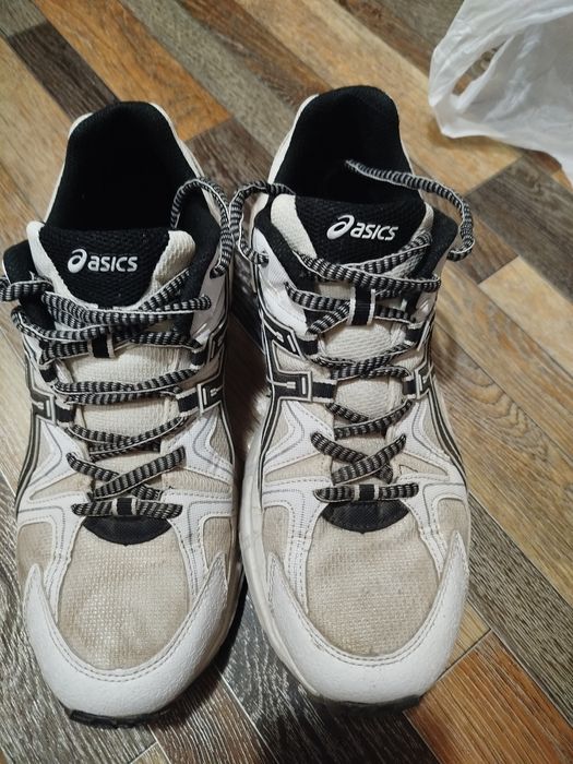 Кросовки ASICS продаю