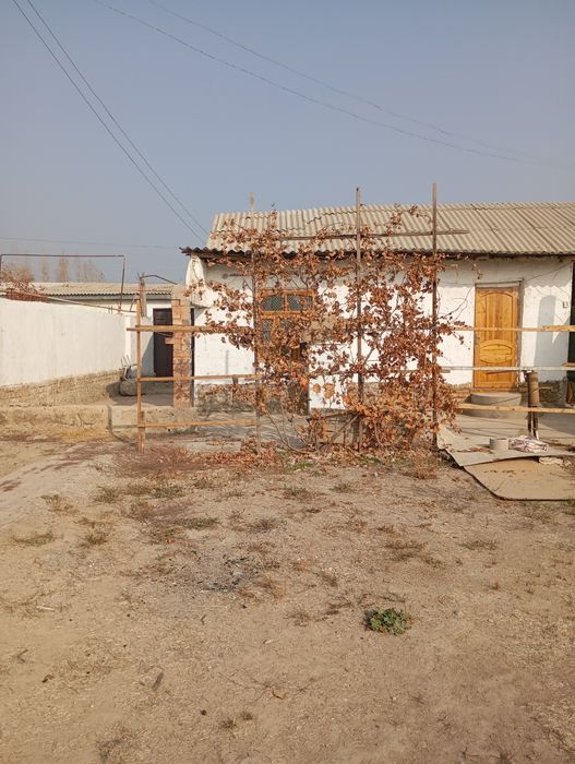 Xovli sotiladi va yer ham sotiladi