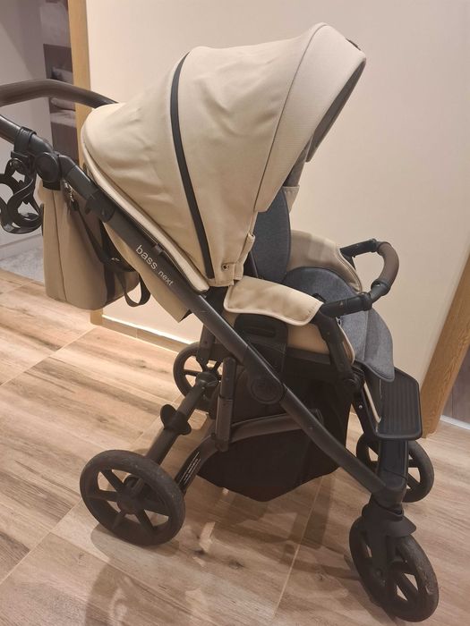 Бебешка количка Roan Bass Next