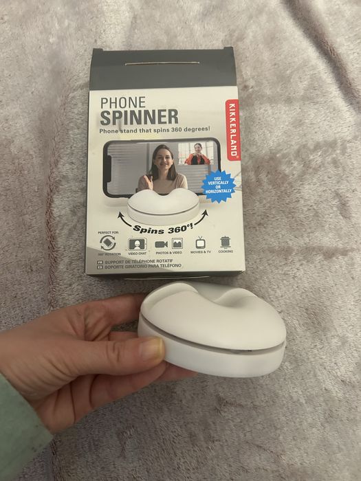 Suport rotabil de telefon