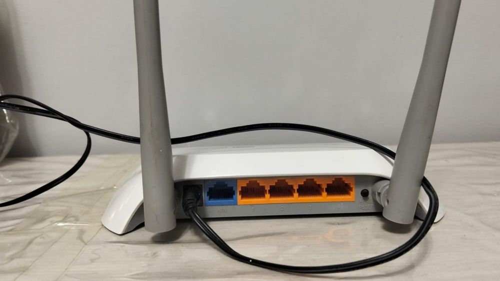 Tp-Link WI-FI роутер N300 в комплекте