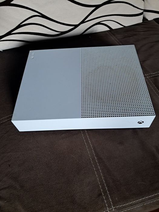 Xbox one S slim digital  1 Tera