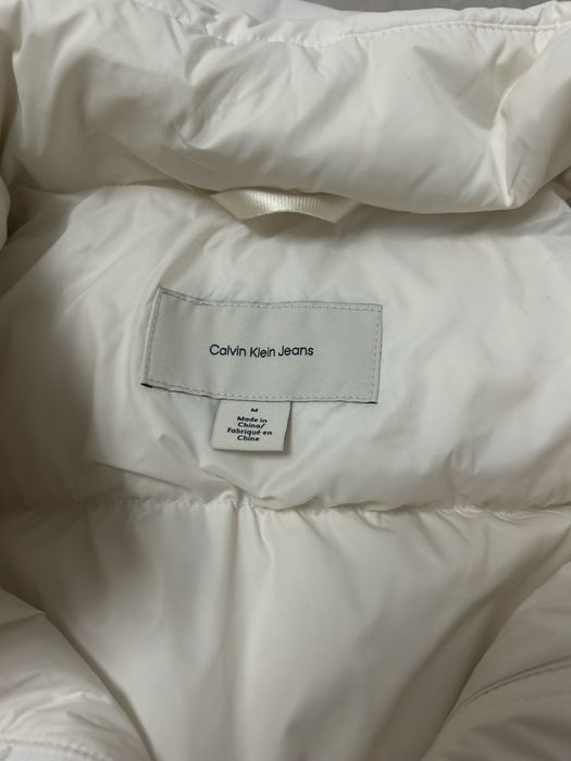 Елек Calvin Klein