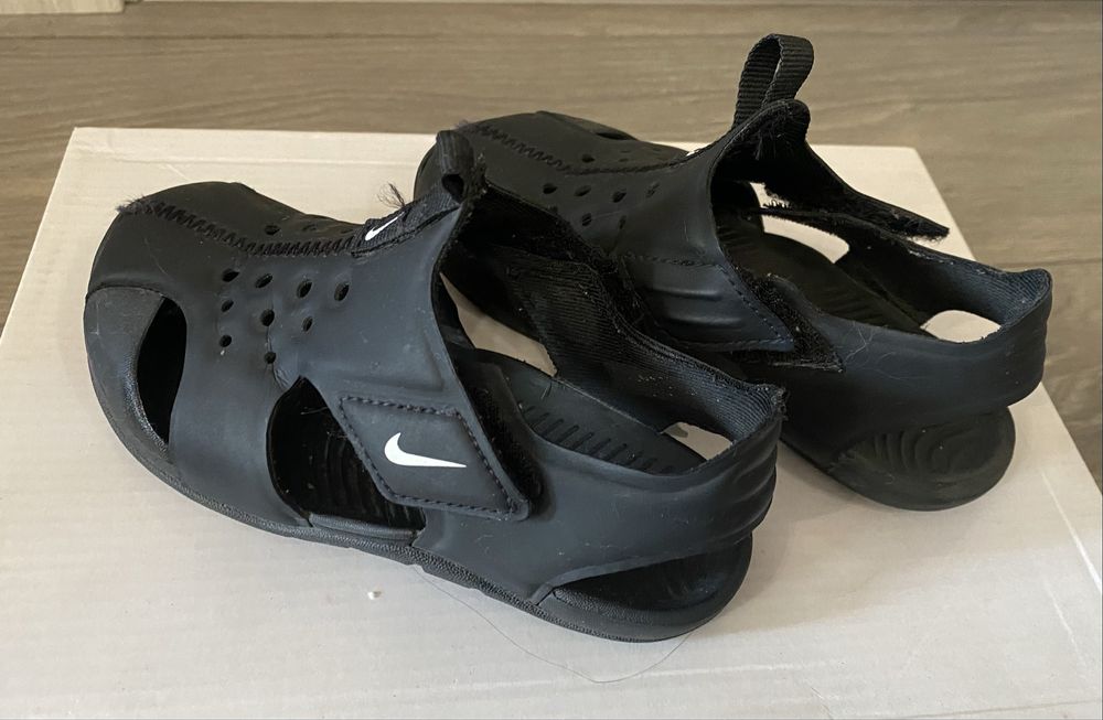 Детски сандали NIKE