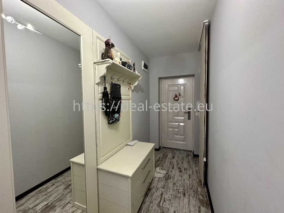Продава се Тристаен апартамент в Благоевград, Широк център - 76 кв.м за 1890 €/кв.м - Снимка #8