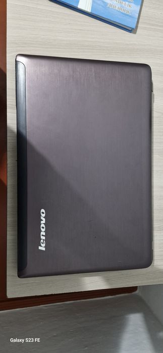 Продам ноутбуккк