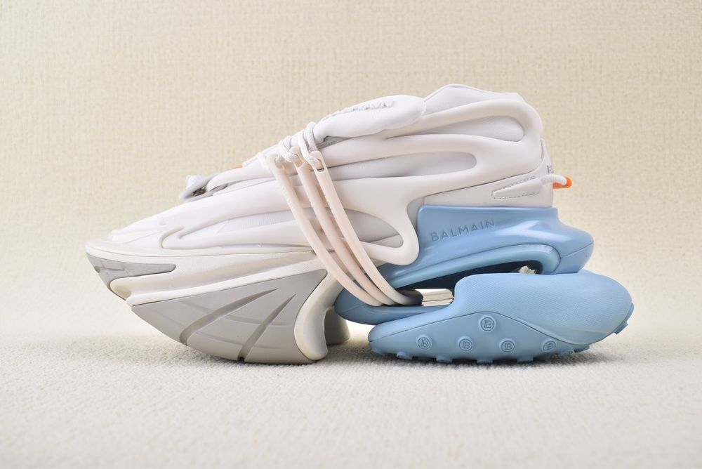 Balmain unicorn 2024