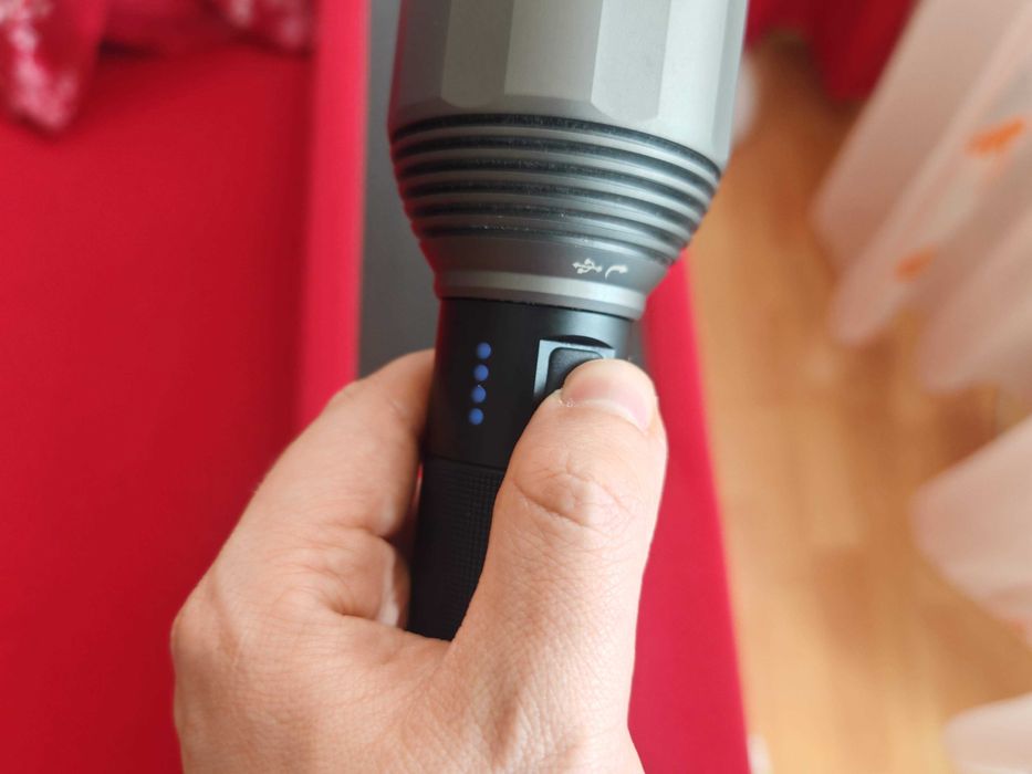 Lanterna Nextool cu led XHP50.2
