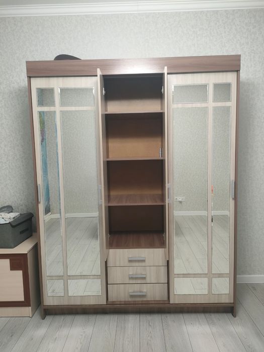 Шкаф , не дорого.