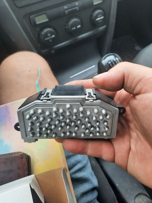 Releu ventilator Skoda octavia 2007