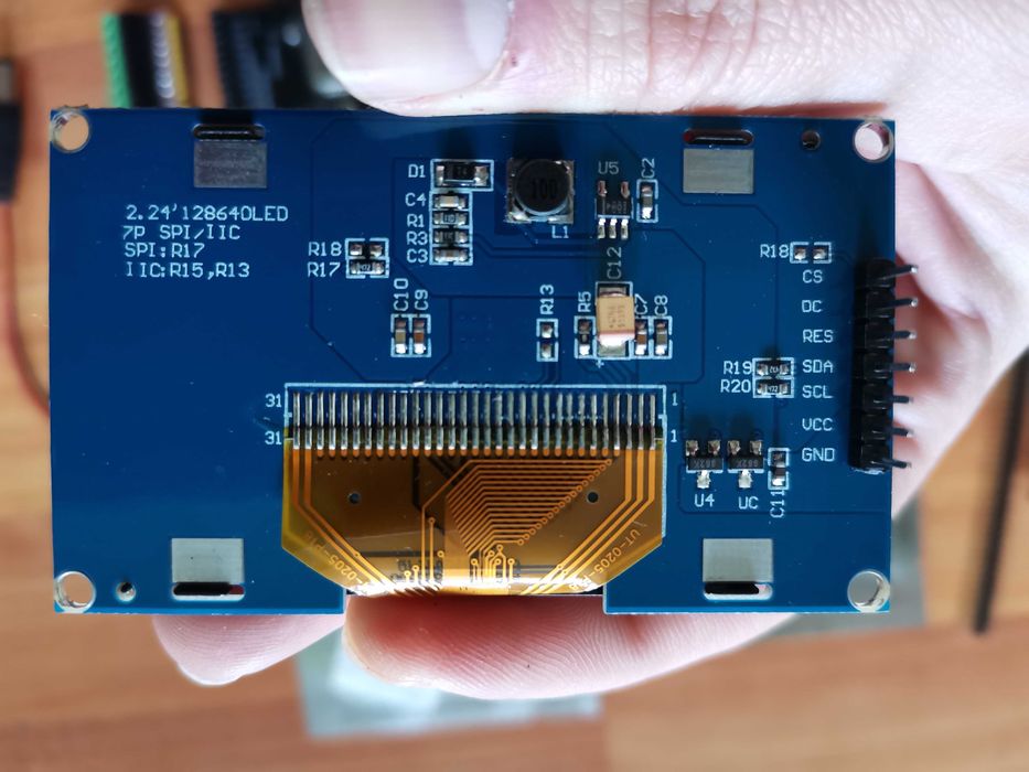 placi dezvoltare ESP32 + Arduino Pro Micro + afisaje OLED etc