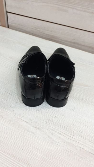 Лакированный туфли 26 размер