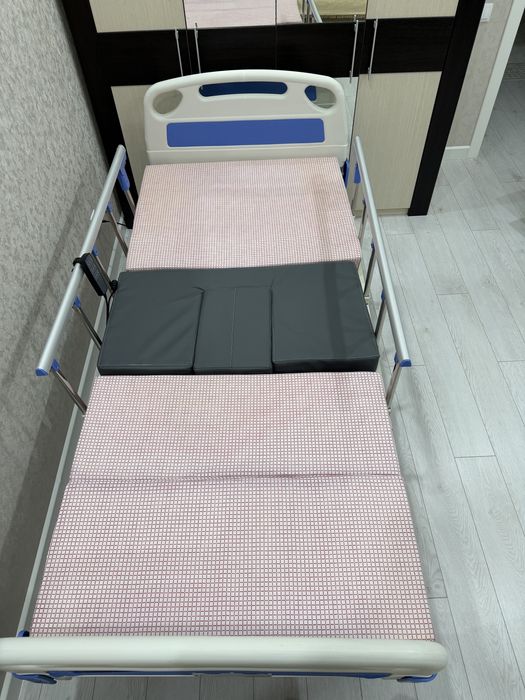 Медицинская кровать