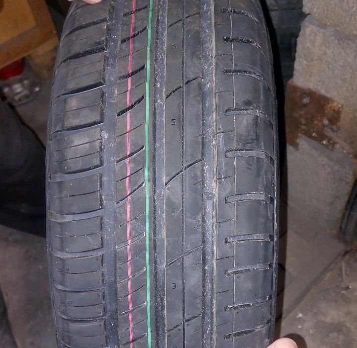 Продам летние шины с дисками