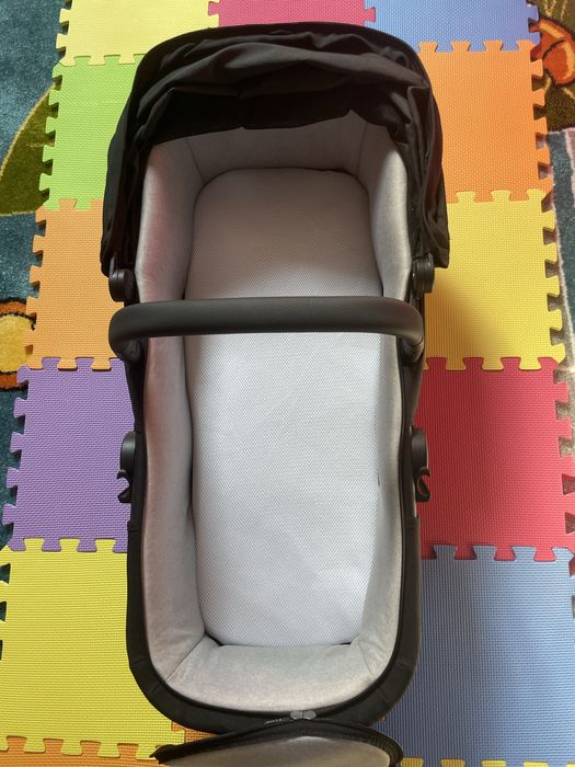 Landou Joolz Aer Plus negru, huse incluse