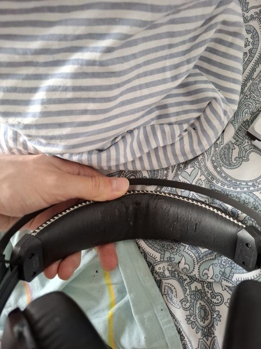 Casti gaming Hyperx Revolver
