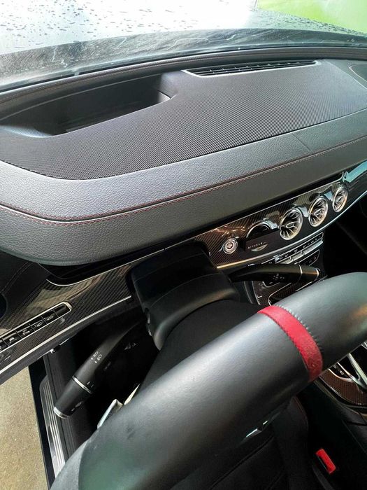 Mercedes e 53 AMG     83.000km  WDD2383611F091310