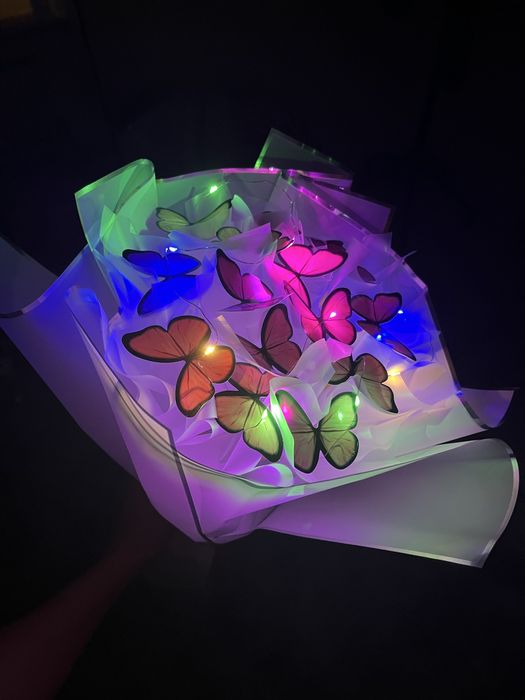 Продам букет из бабочек