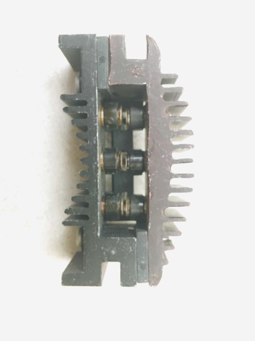 Punte redresoare 60 amperi 200 volti