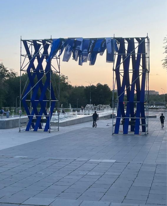 Декорации наружняя реклама