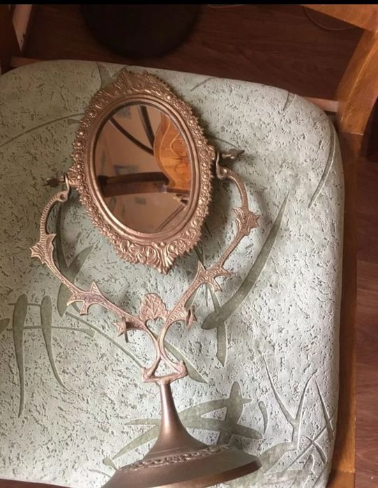Продам старинное настольное зеркало!