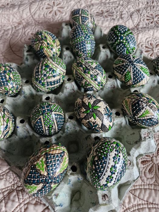 Vand oua încondeiate